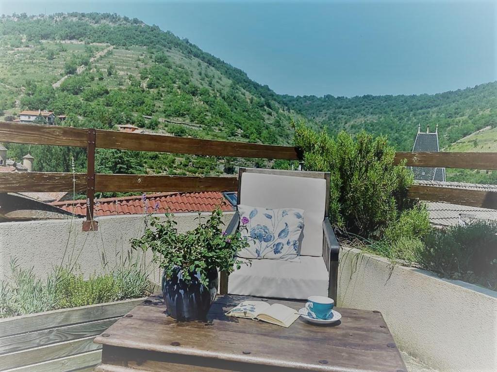 Le Cocon Bed & Breakfast Verrieres  Екстериор снимка